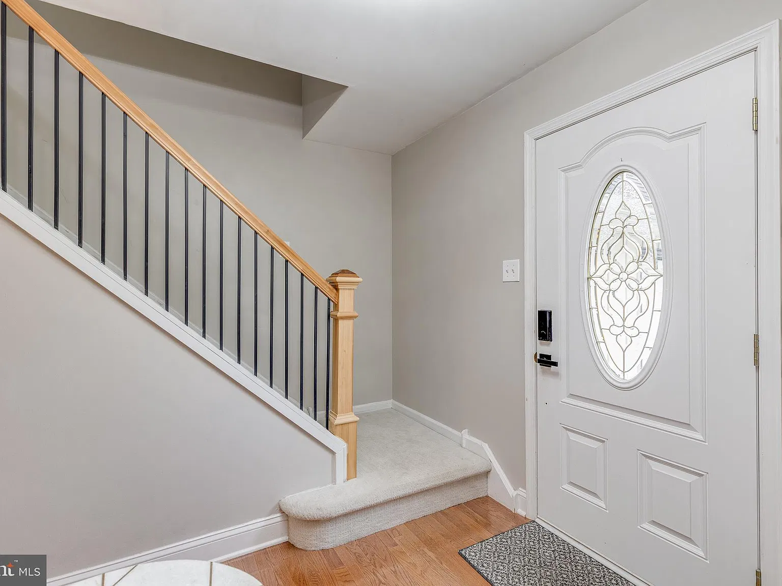 3 bed, 2.5 bath, 2098 sqft, $3,000 — Photo 4