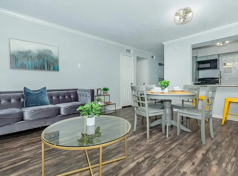 Galleria Flats Apartments — Photo 16
