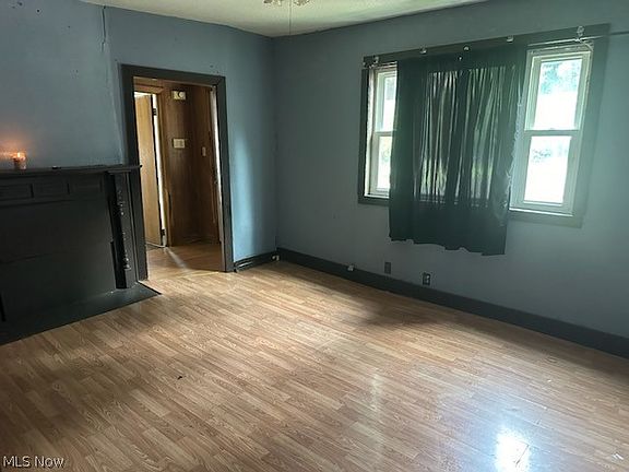2nd image of 1293 Lincoln Ave