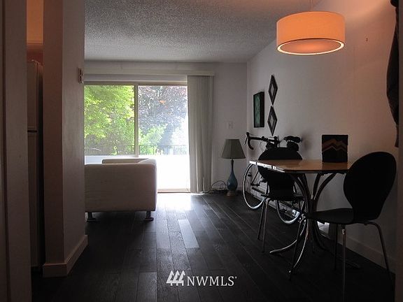 4th image of 601 14th Avenue E #201