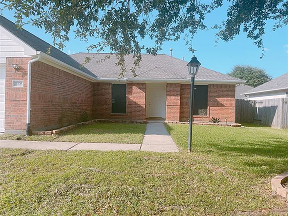 4th image of 17006 Gleneviss Dr