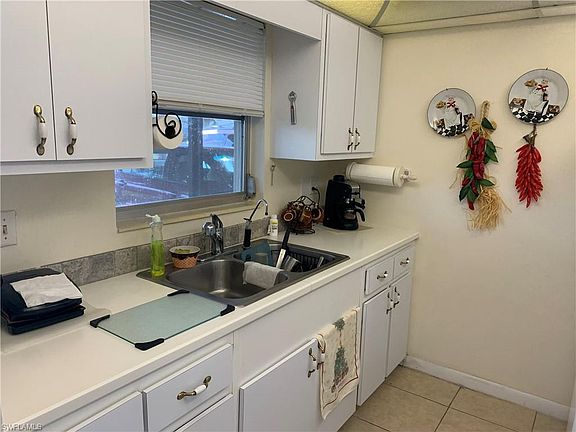5th image of 2201 Croton Ct