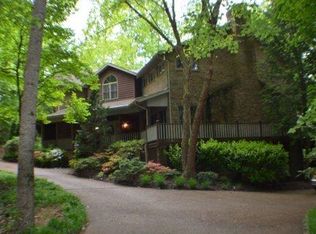 105 Weldon Ln, Oak Ridge, TN 37830