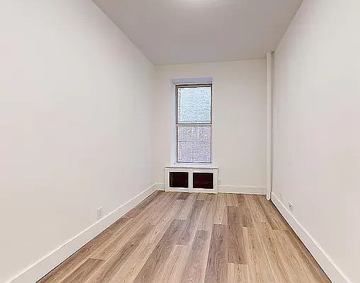 5th image of 2785 Broadway APT 6L