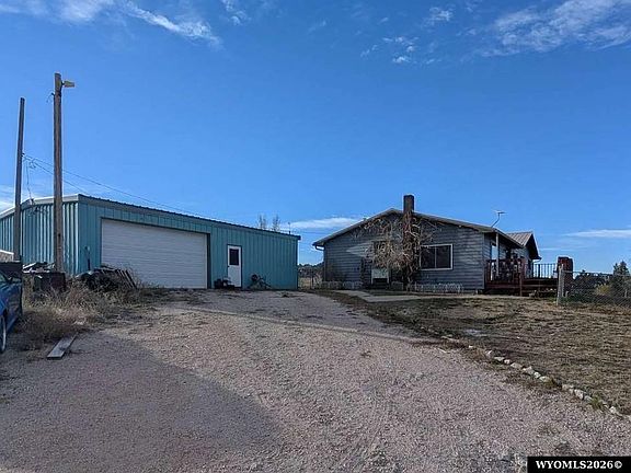 3rd image of 684 Antelope Gap Rd