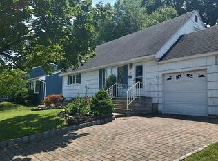 16 Venus Rd, South Amboy, NJ 08879