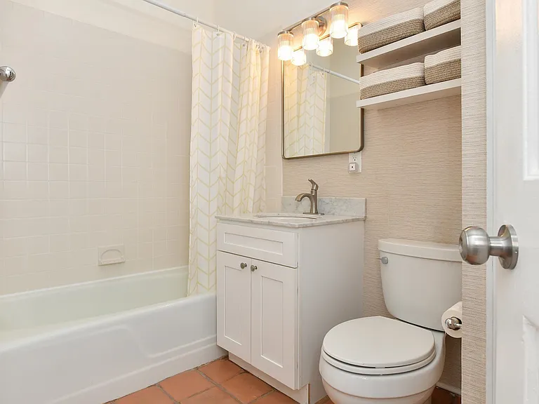 1115 Willow Ave #108 — Photo 15