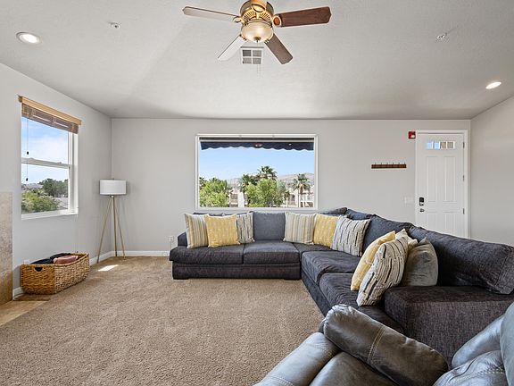 3rd image of 1845 W Canyon View Dr APT 2118