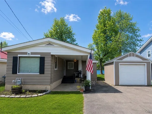 3356 Hayes Rd, Baldwinsville, NY 13027
