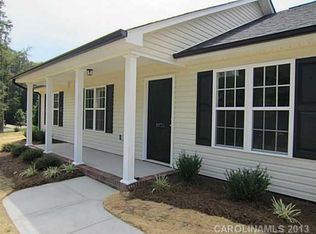 1075 Arrowhead Dr, Concord, NC 28025