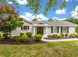 4825 Rose Heights Dr, Flowery Branch, GA 30542