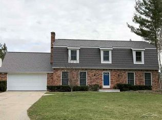 3194 Delevan Dr, Saginaw, MI