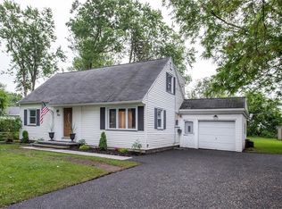 4 San Mateo Rd, Rochester, NY 14624