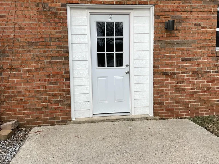 1005 Flanders Ln #1-2 — Photo 17