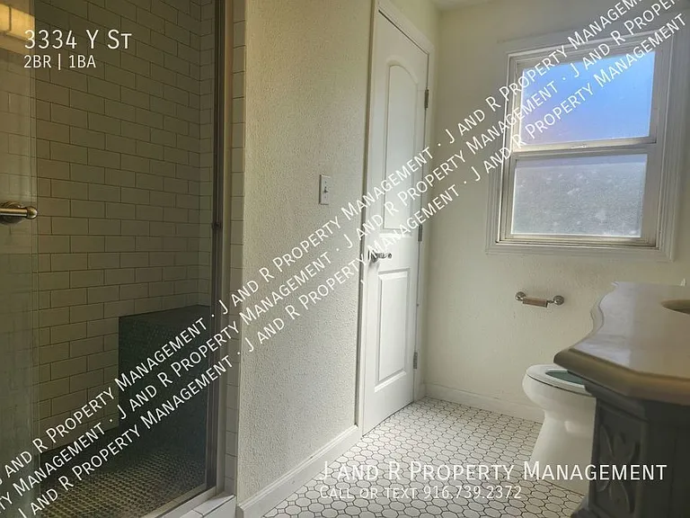 3334 Y St — Photo 12