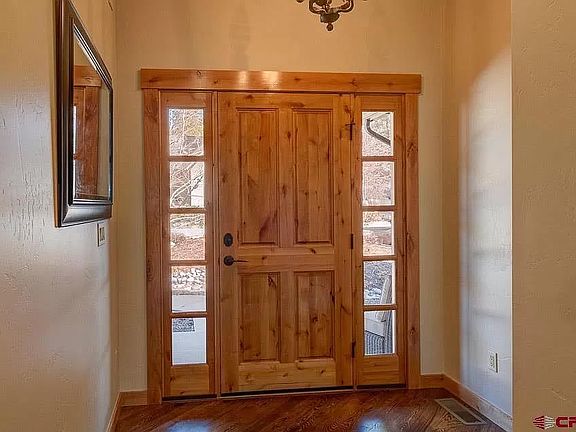 Entry way
