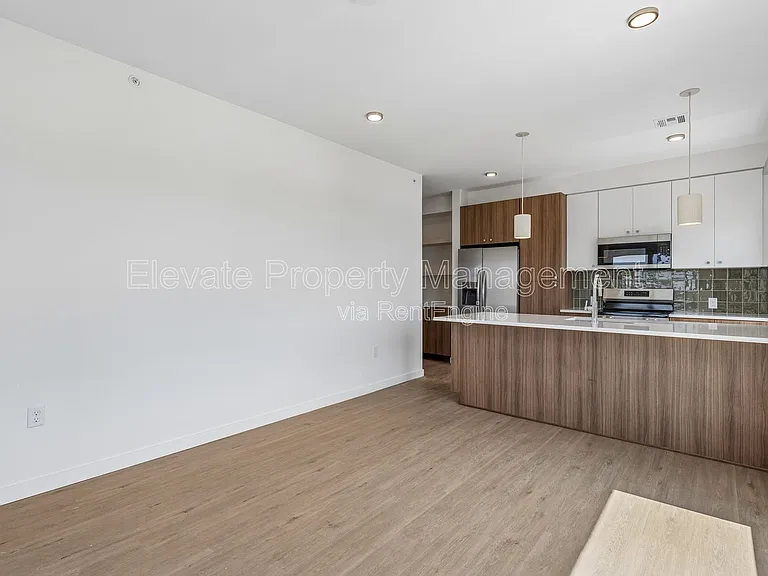 The E at 1016 NW 67th Street — Photo 86