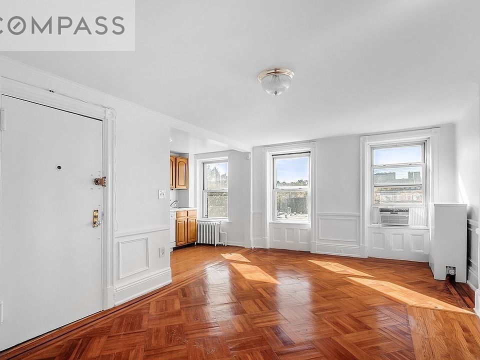 1st image of 240 Garfield Pl #7