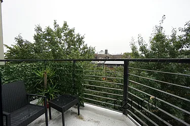 Rented by Rennit Inc.