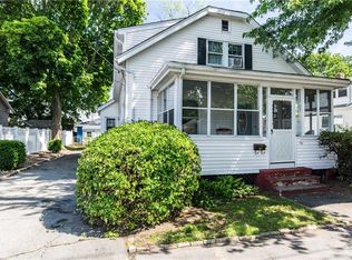 242 Vine St, Pawtucket, RI 02861