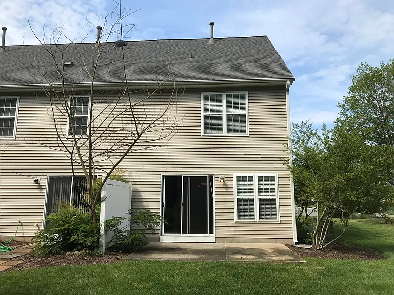 301 Intern Way — Photo 27