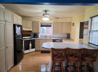 813 Ulstad Ave, Albert Lea, MN 56007