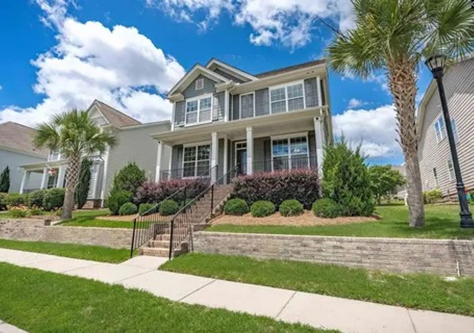 5 bedroom 3.5 bath great floorplan located in The Villages — Photo 2