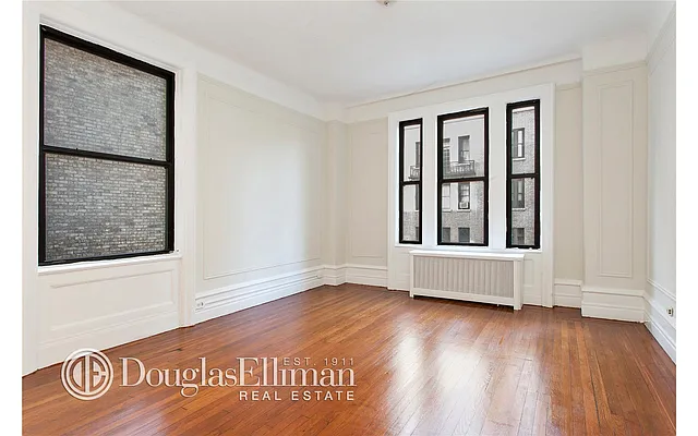 Rented by Douglas Elliman | media 32