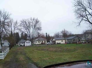 313 Oak St, Spooner, WI 54801