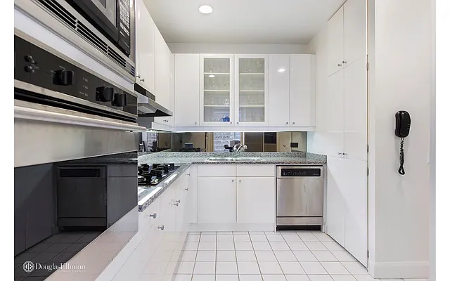 Rented by Douglas Elliman | media 25