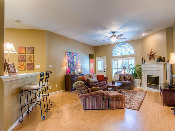 4th image of 15423 Pine Valley Trl
