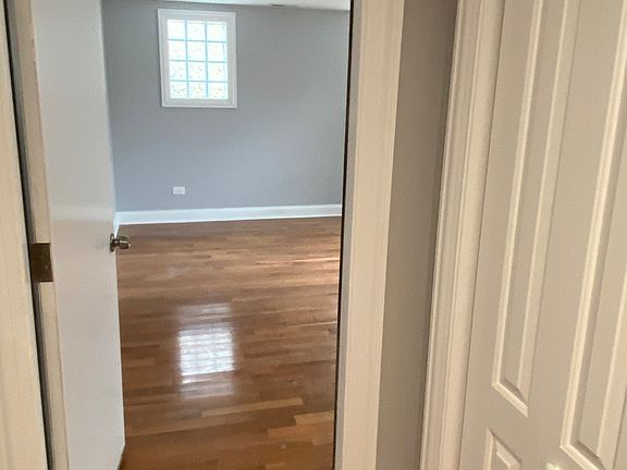 3rd image of 5119 W Gladys Ave Floor 1