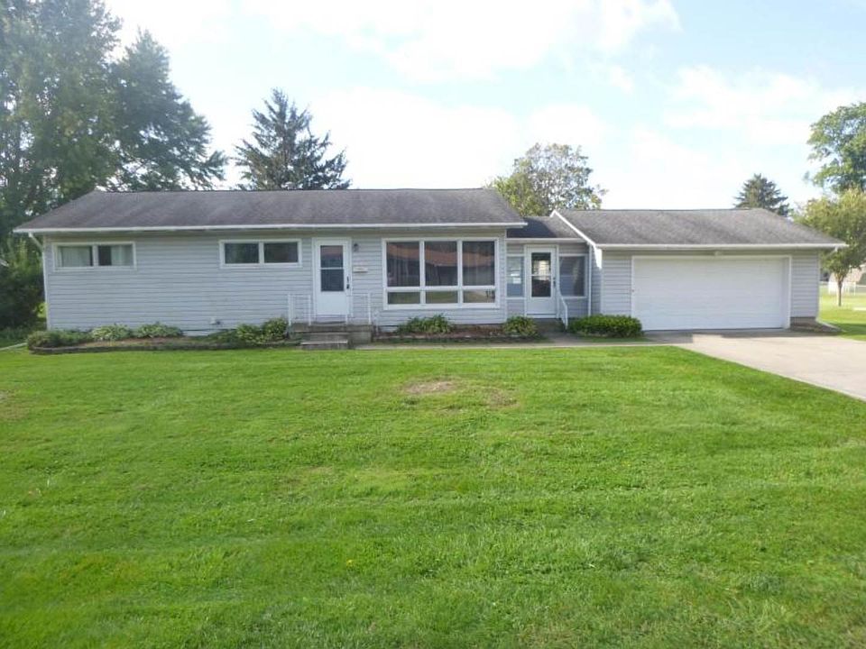 1st image of 207 Cynthia St