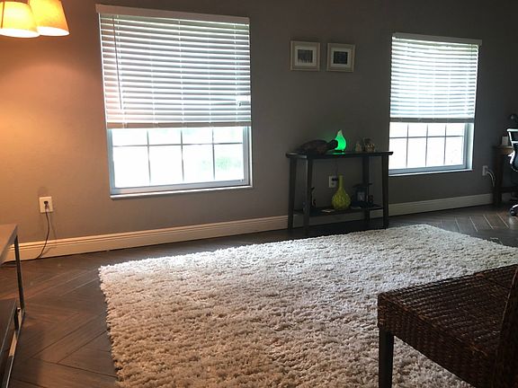 3rd image of 40 Orchard Ct