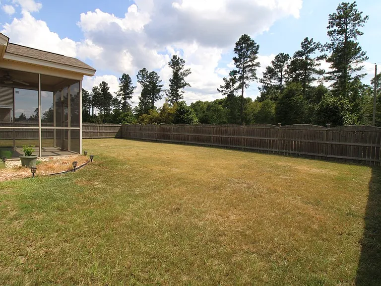 870 Cormier Dr — Photo 32
