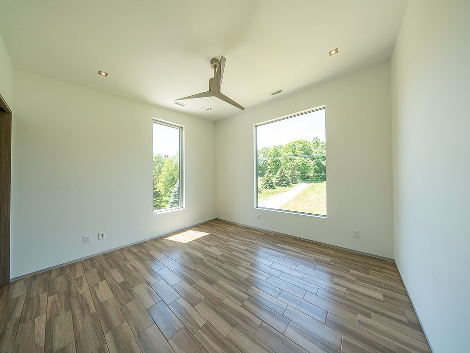 2nd image of 7825 Walsh Rd