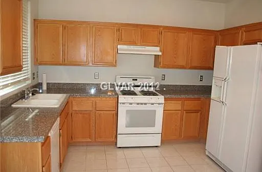 9895 Oriole Crest Ct — Photo 2