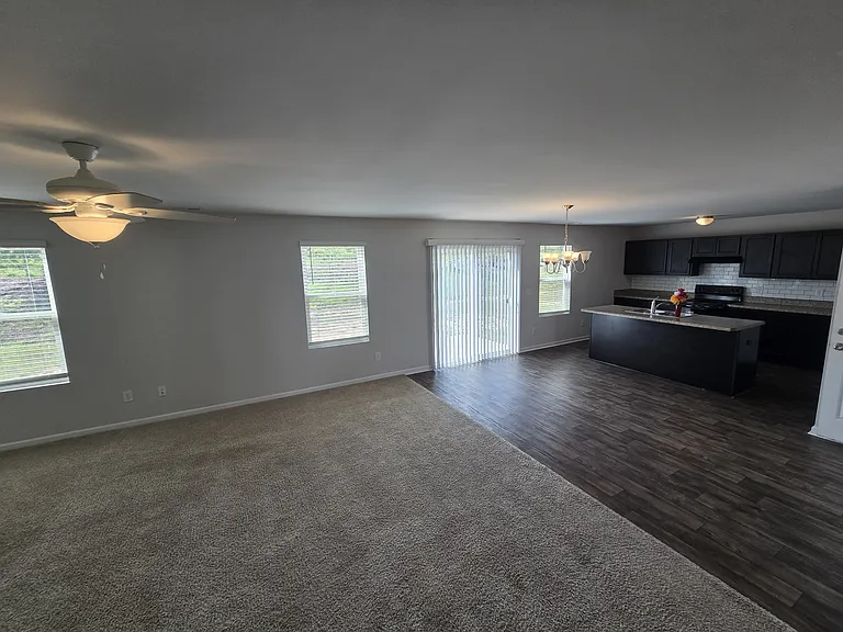129 Maple Tree Ln — Photo 8