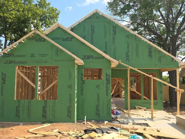 201 W Cherry St, Nocona, TX 76255