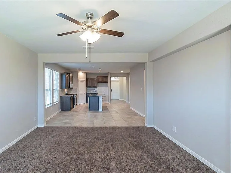 16141 Bronte Ln — Photo 12