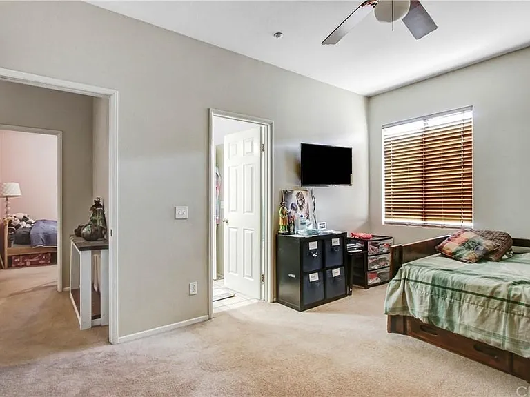 4774 Creekway Ln — Photo 6