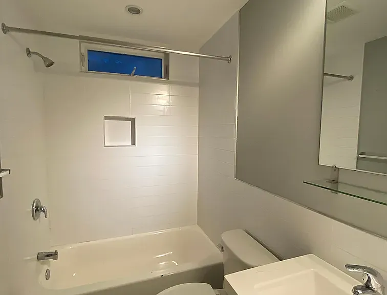 535 N Budd St #C2C — Photo 11