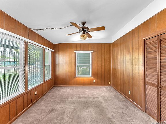 5th image of 115 Motel