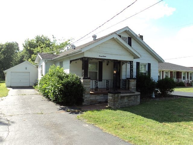 Front / Left side