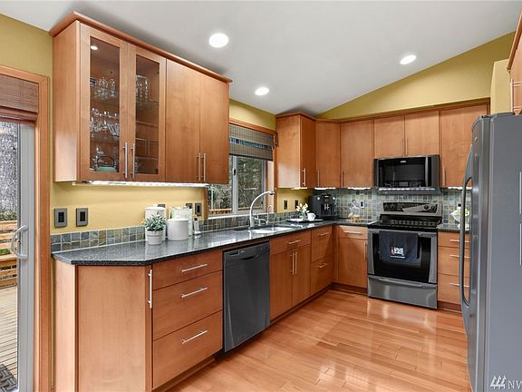5th image of 42005 SE 167th St