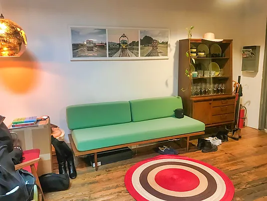 Rented by In Haus LLC | media 4