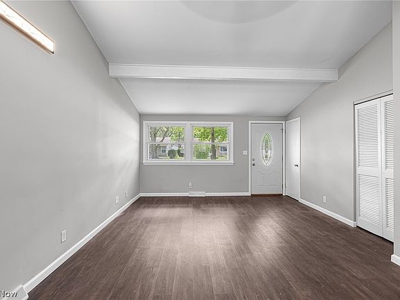 5th image of 436 Ambler Dr