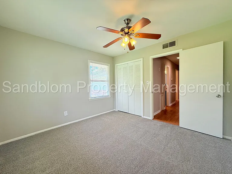 4534 E 39th St — Photo 20