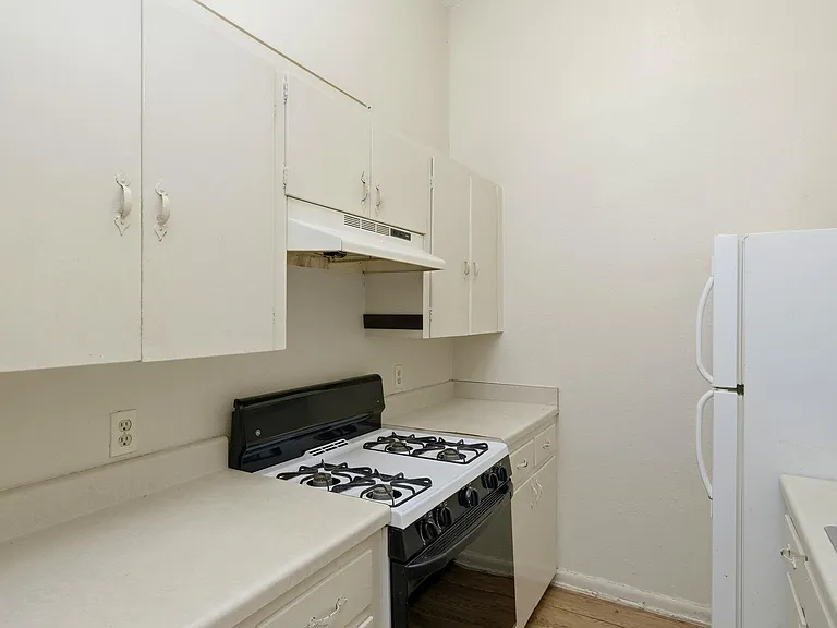 2314 Parker Ln #4 — Photo 9
