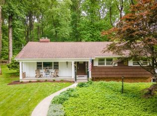29 Cherry Tree Ln, Chester, NJ 07930
